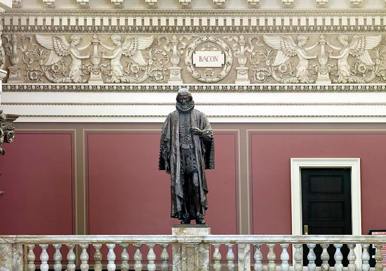 Francis Bacon statue
