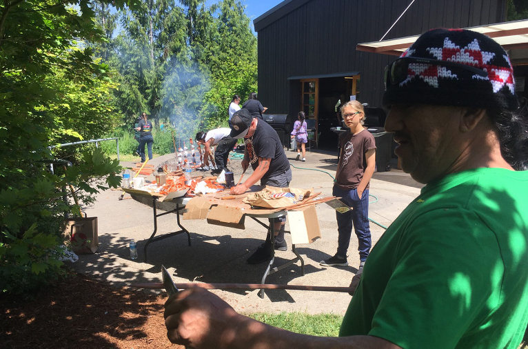 Klamath foodways