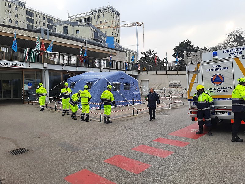 Civil Protection volunteers install a tent in the emergency room of the Hospital-University of Padua to face the SARS-CoV-2 epidemic (24 Feb 2020)