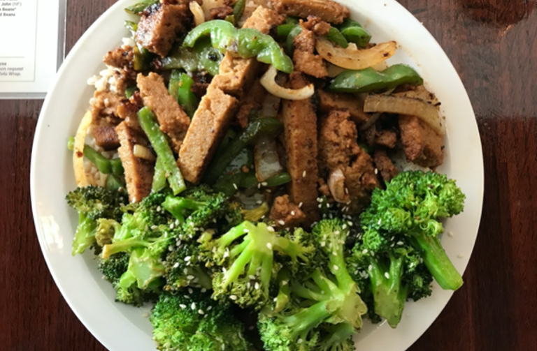 food at Detroit Vegan Soul