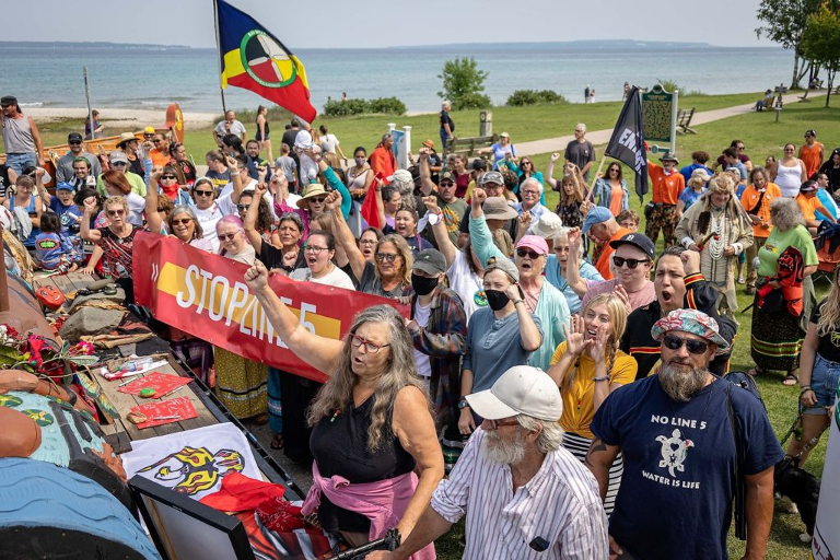 Totem Red Road to DC