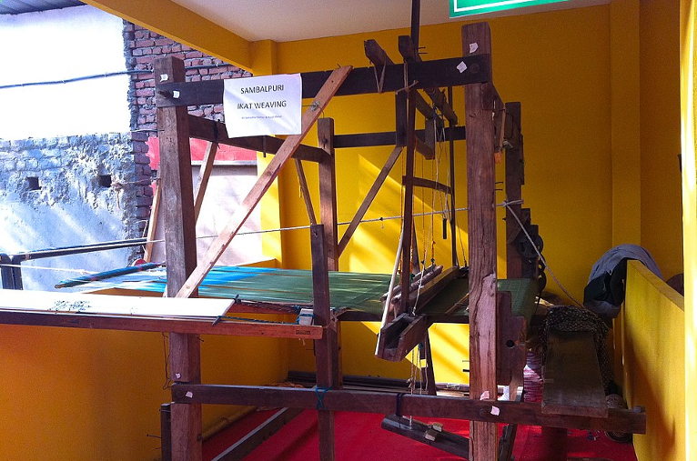 ikat weaving loom