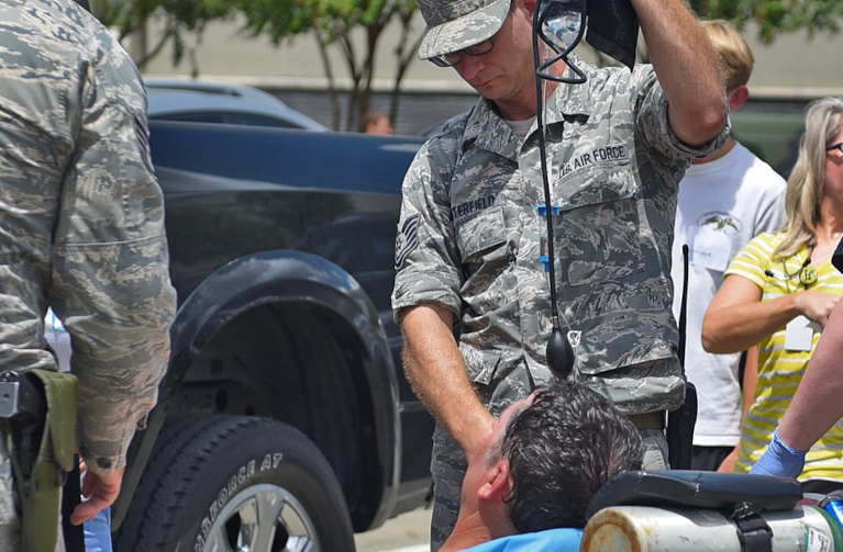 heat stroke treatment