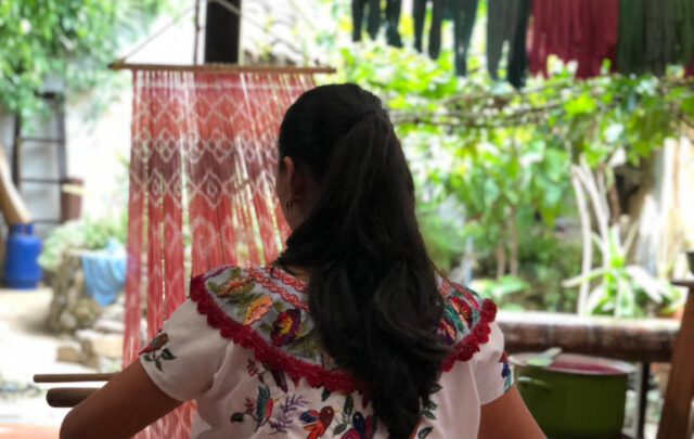 Tzutujil.weaving