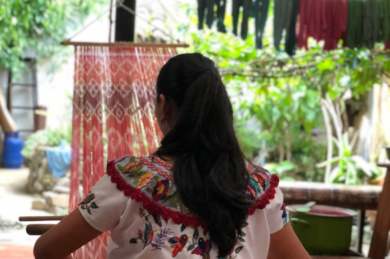 Tzutujil.weaving