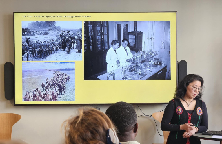 Presentation by artist Toshie Takeuchi