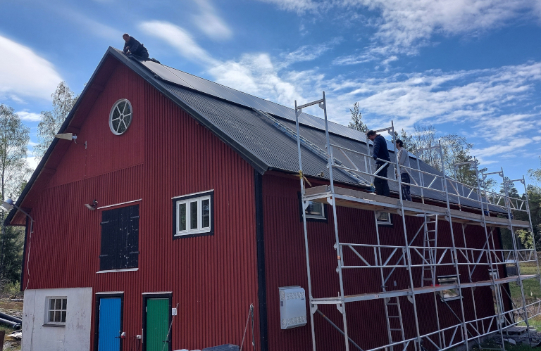 Stable with solar panels